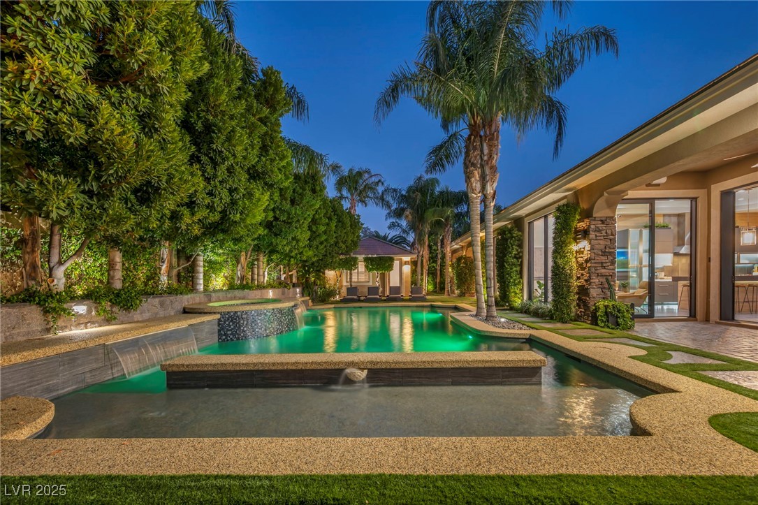 8032 Spring Buck Court Las Vegas, NV 89129 - Photo 28 of 41