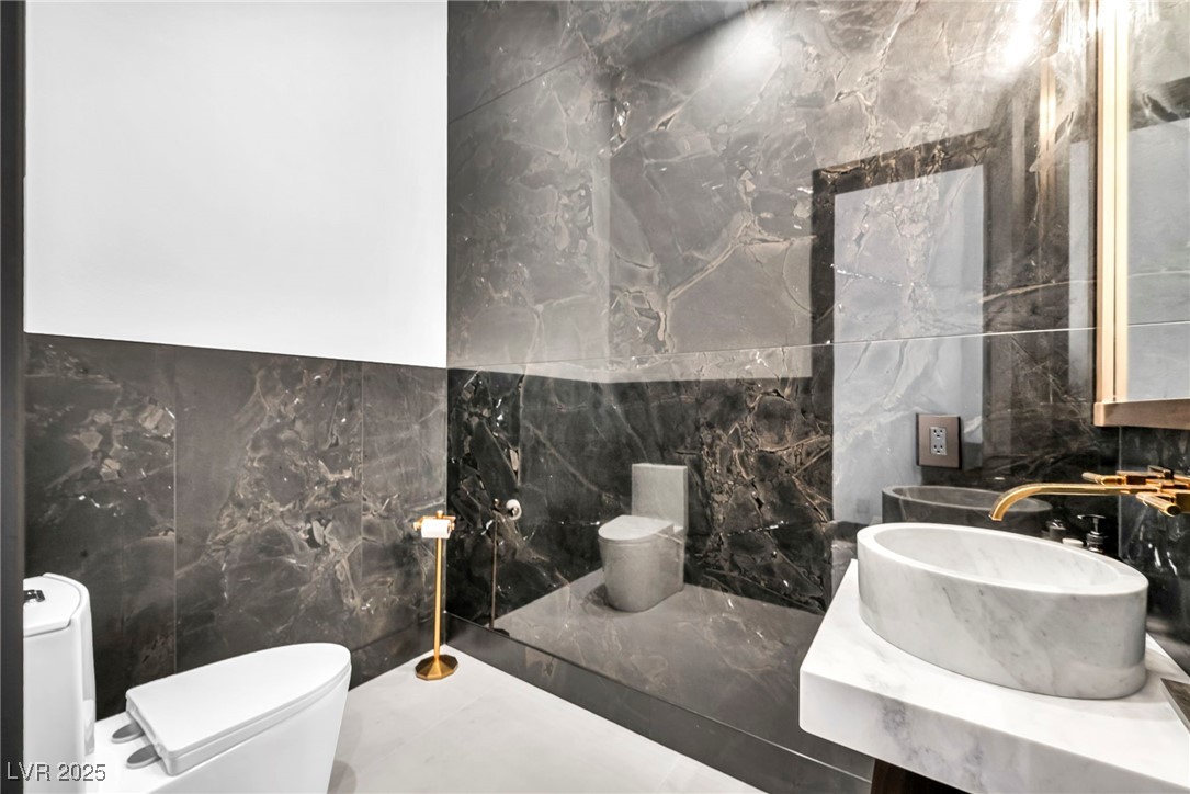 8032 Spring Buck Court Las Vegas, NV 89129 - Photo 32 of 41