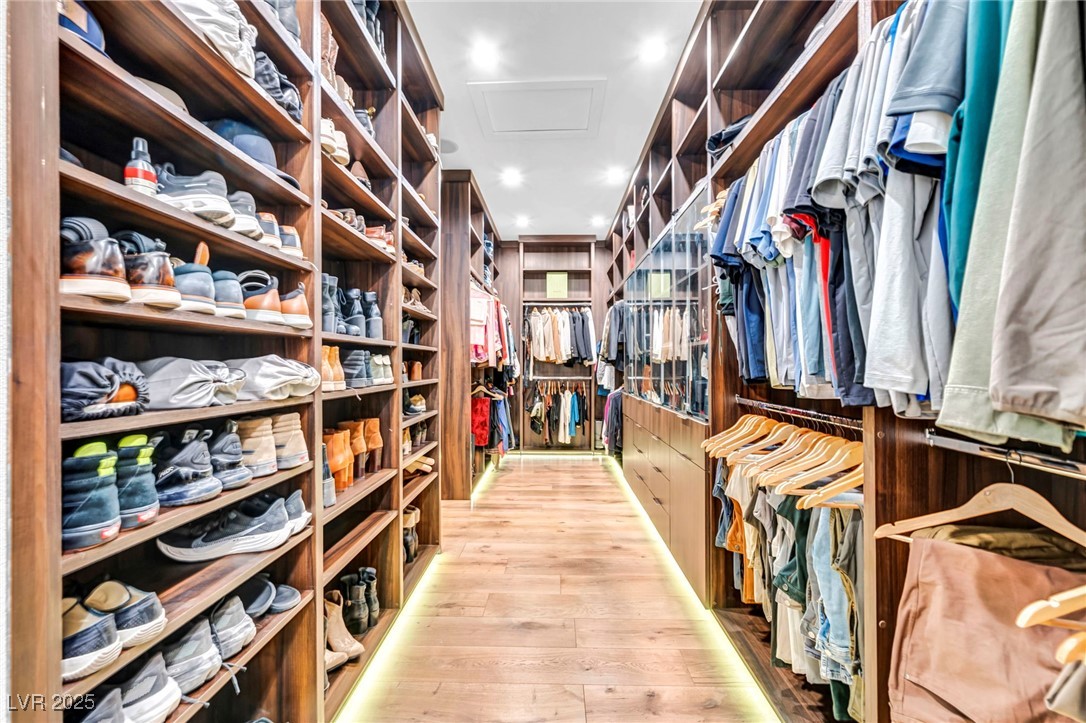 8032 Spring Buck Court Las Vegas, NV 89129 - Photo 6 of 41