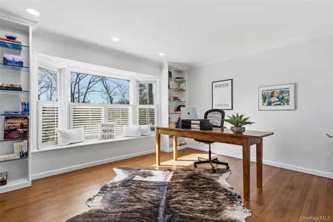 $2,395,000 | 11 Iroquois Trail, Harrison, NY 10528