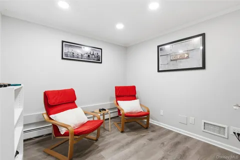 $2,395,000 | 11 Iroquois Trail, Harrison, NY 10528