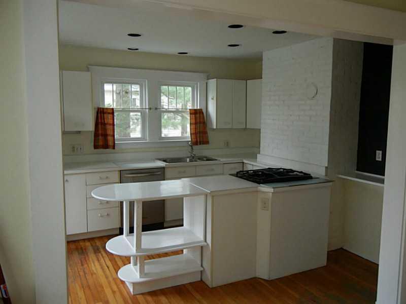 25 Devon Street Portland, ME 04102 - Photo 23 of 34 Kitchen.