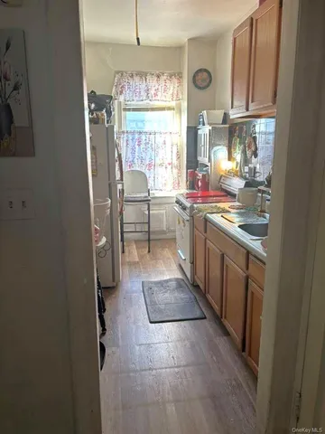 $284,900 | 550 Fort Washington Avenue, Unit 4E | Hudson Heights