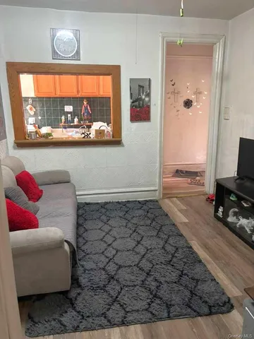 $284,900 | 550 Fort Washington Avenue, Unit 4E | Hudson Heights