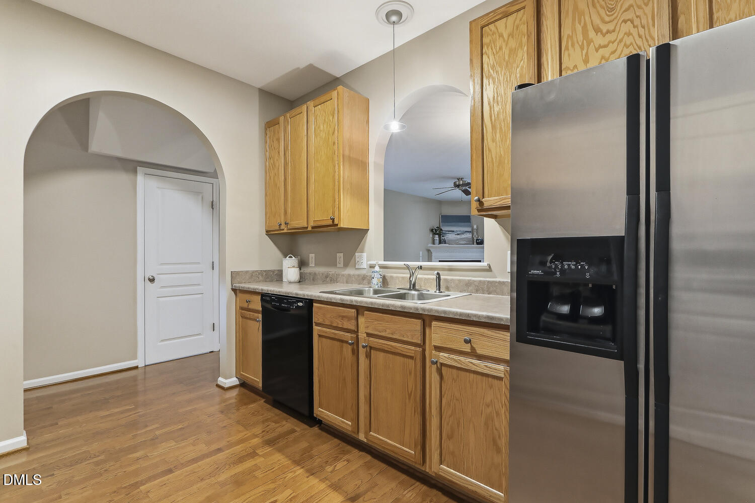 2506 Bryarton Village Way Raleigh, NC 27606 - Photo 6 of 36 011