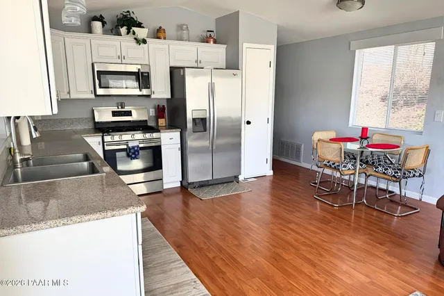 $1,800 | 2518 Hilltop Road, Prescott, AZ 86301