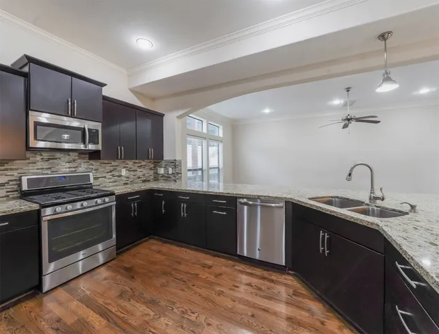 $475,000 | 1615 West 24th Street, Unit B, Houston, TX 77008