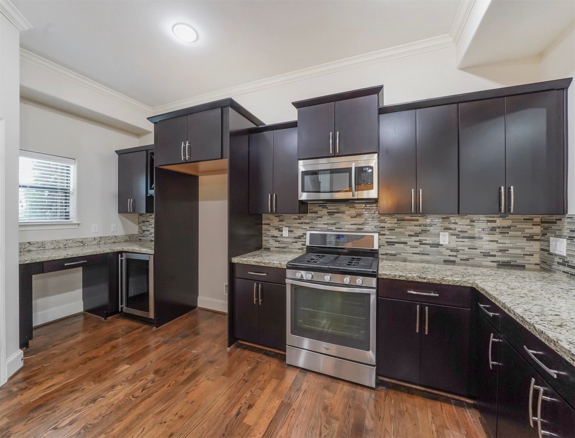 1615 West 24th Street, Unit B Houston, TX 77008 - Photo 3 of 15