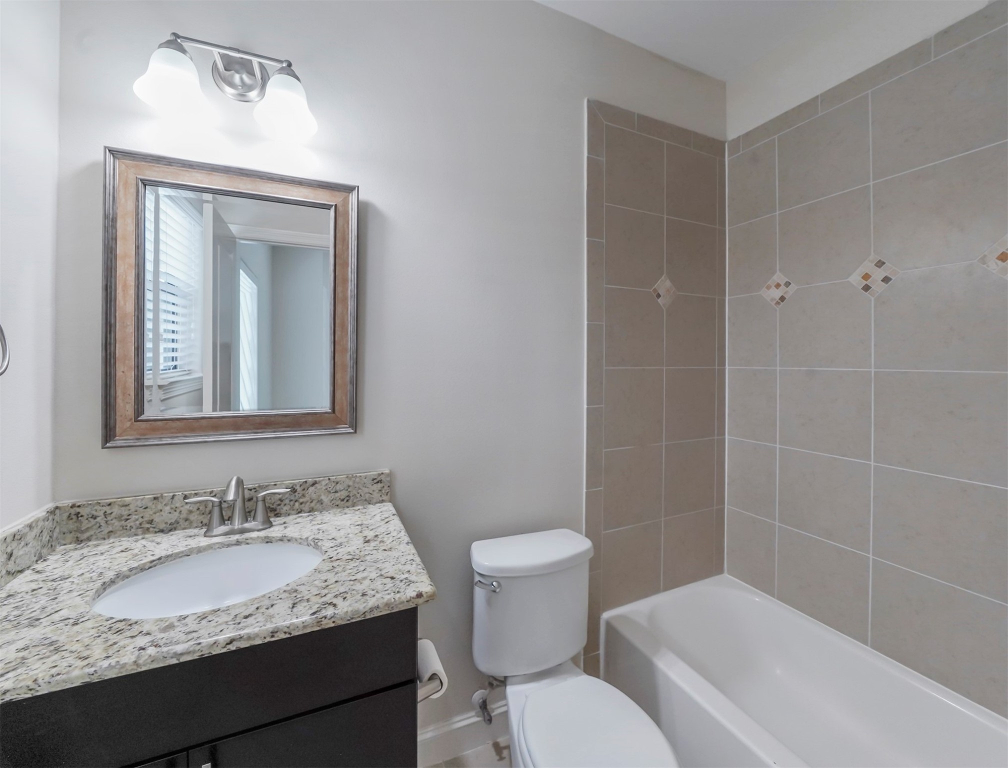 1615 West 24th Street, Unit B Houston, TX 77008 - Photo 10 of 15