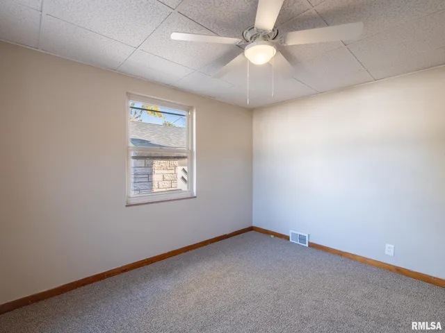 $169,900 | 1328 North 11th Street, Pekin, IL 61554