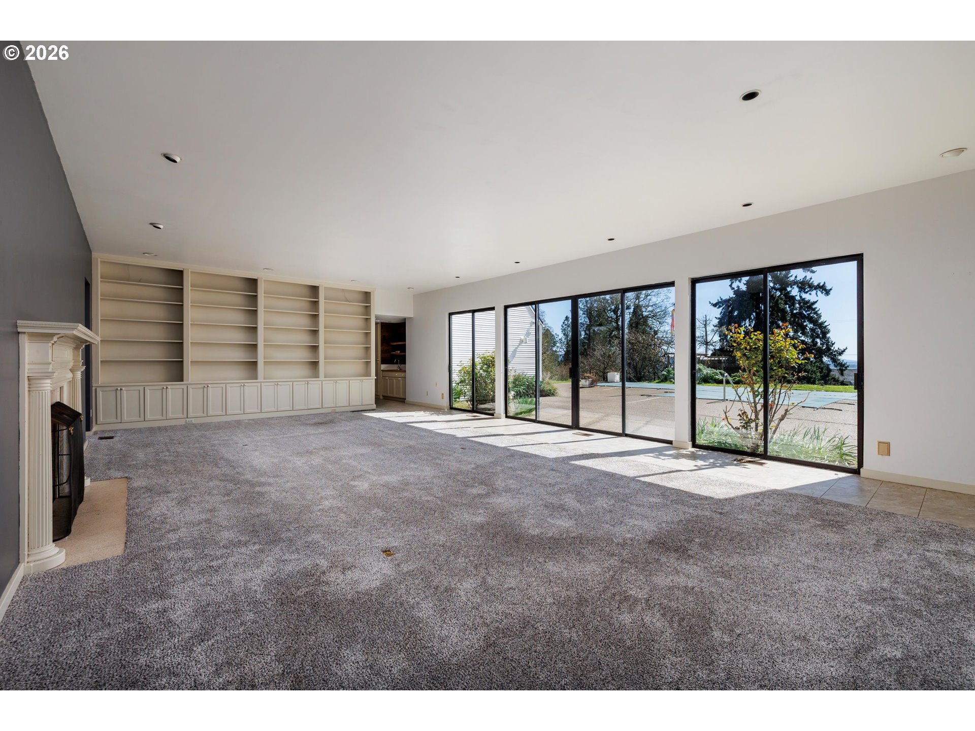 3251 Southwest Redmond Hill Road McMinnville, OR 97128 - Photo 19 of 46 a view of an empty room with a window