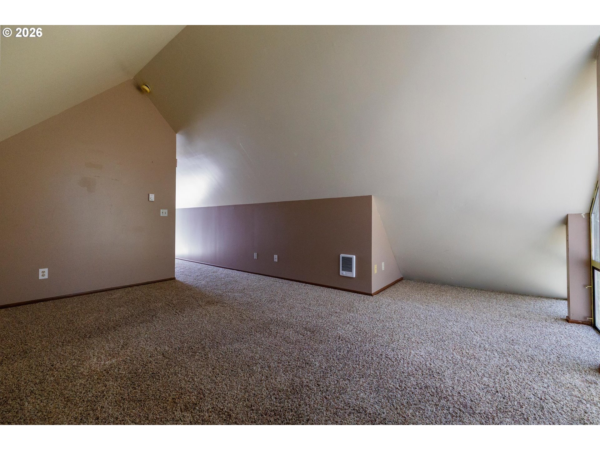 3251 Southwest Redmond Hill Road McMinnville, OR 97128 - Photo 35 of 46 a view of an empty room