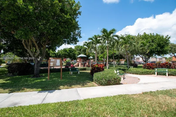 $2,075 | 351 Lake Arbor Drive, Palm Springs, FL 33461