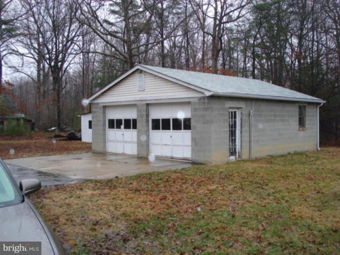 Garage 1