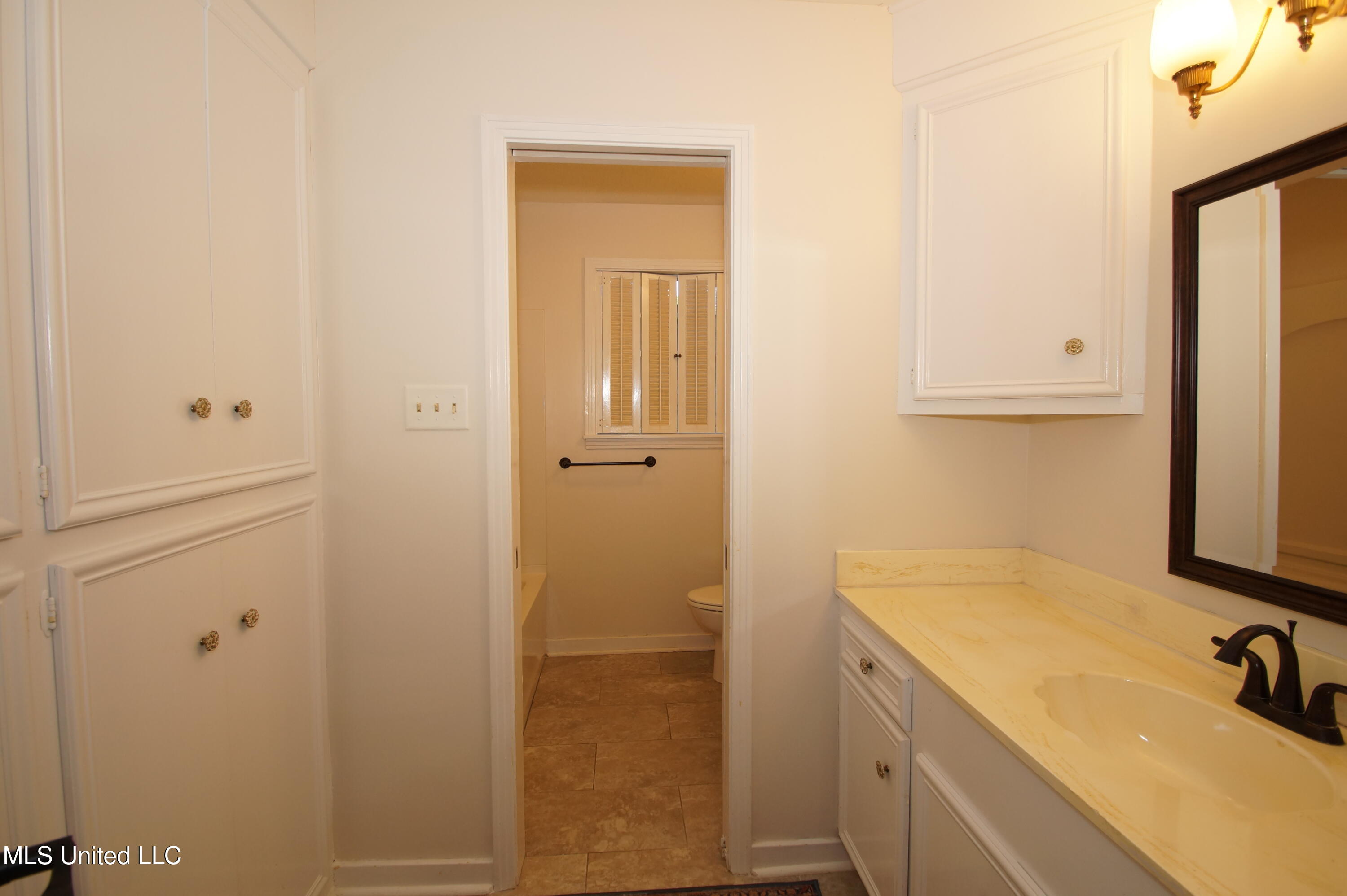5365 River Thames Road Jackson, MS 39211 - Photo 29 of 44 DSC06399