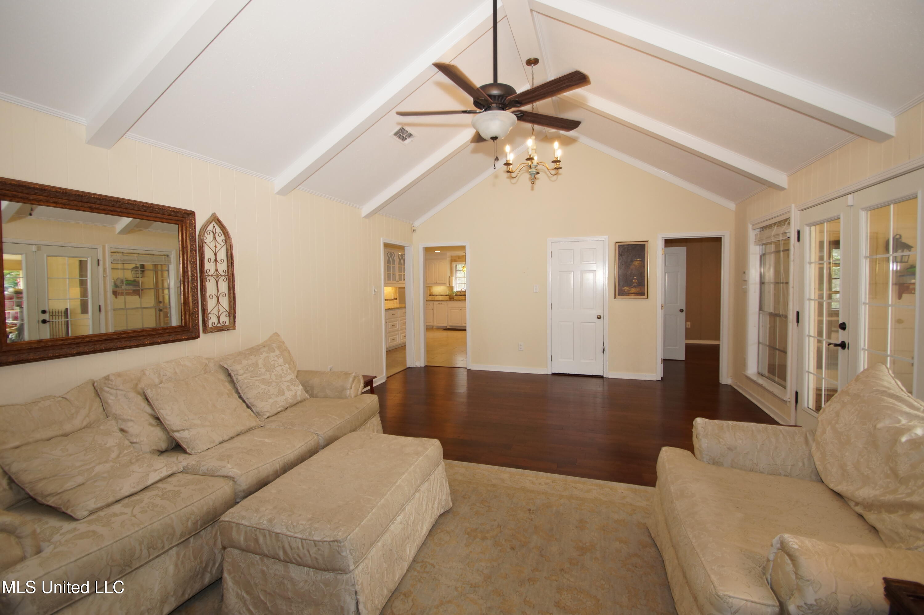 5365 River Thames Road Jackson, MS 39211 - Photo 8 of 44 DSC06375