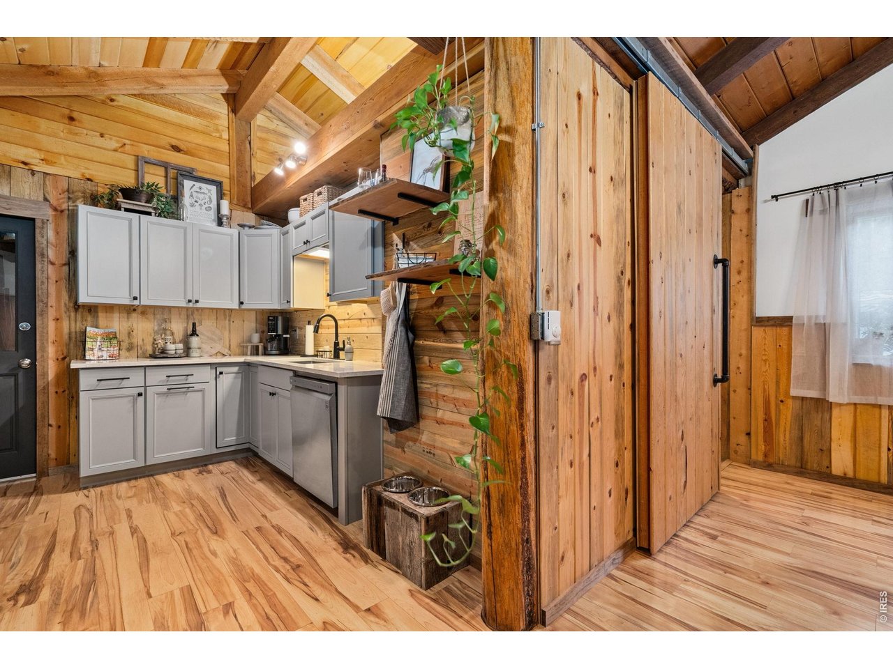 32224 Poudre Canyon Road Bellvue, CO 80512 - Photo 13 of 34