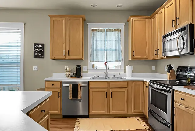 $458,000 | 128 Marshside Drive, Summerville, SC 29485