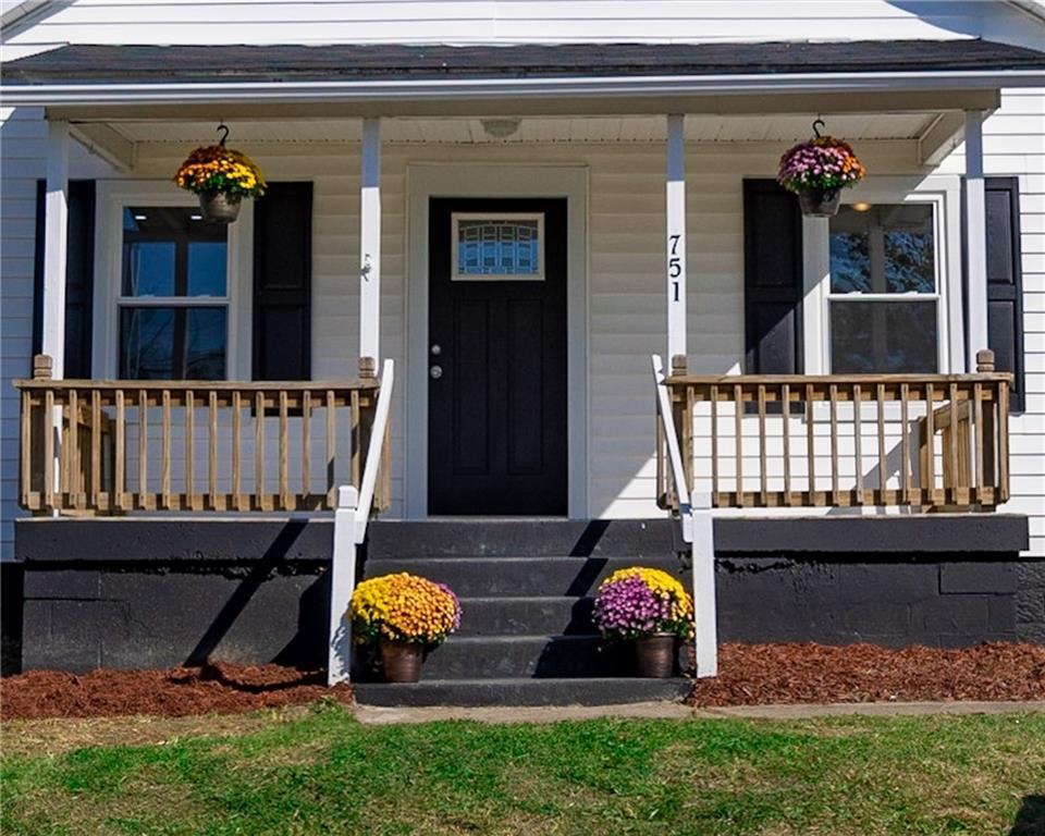 751 Cleveland Road Washington, PA 15301 - Photo 2 of 14 Gallery Image 2