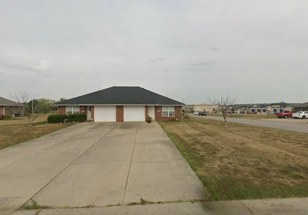 $349,000 | 1251 Northwest Woodbury Court, Grain Valley, MO 64029