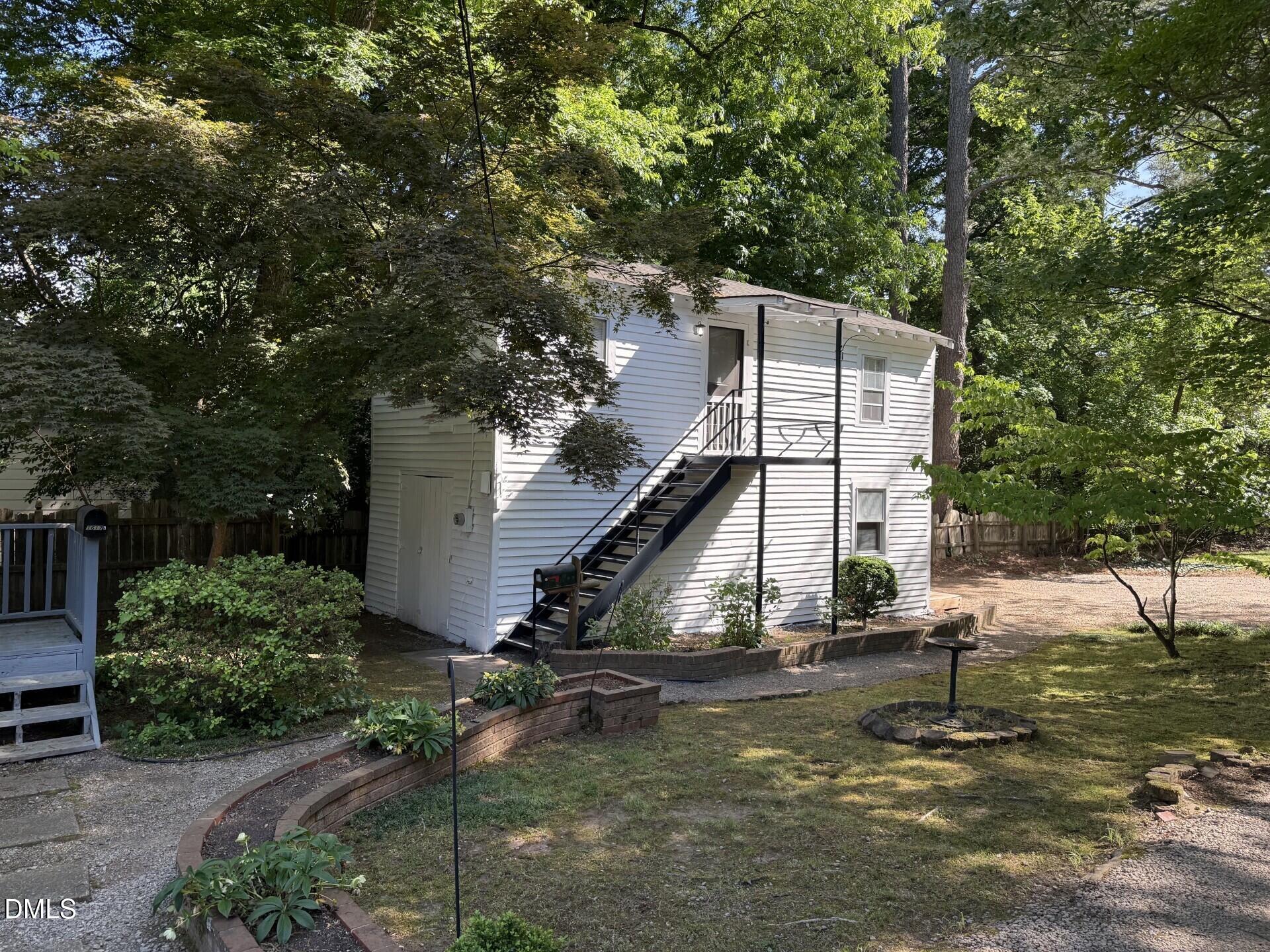 1617 Sunrise Avenue, Unit B Raleigh, NC 27608 - Photo 1 of 12 41de4fe7-5a1b-4453-b03e-f568843880b4