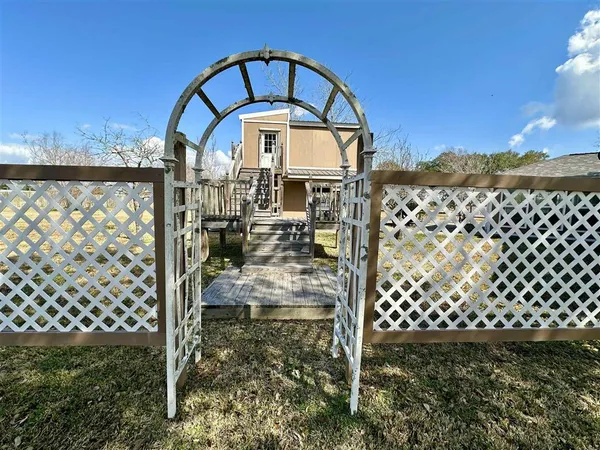 $195,000 | 910 Oak Lane, Hackberry, LA 70645