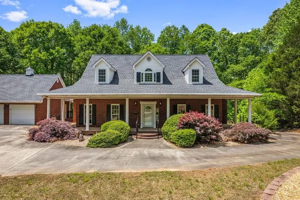 $850,000 | 1136 Cole Lake Road, Dallas, GA 30157