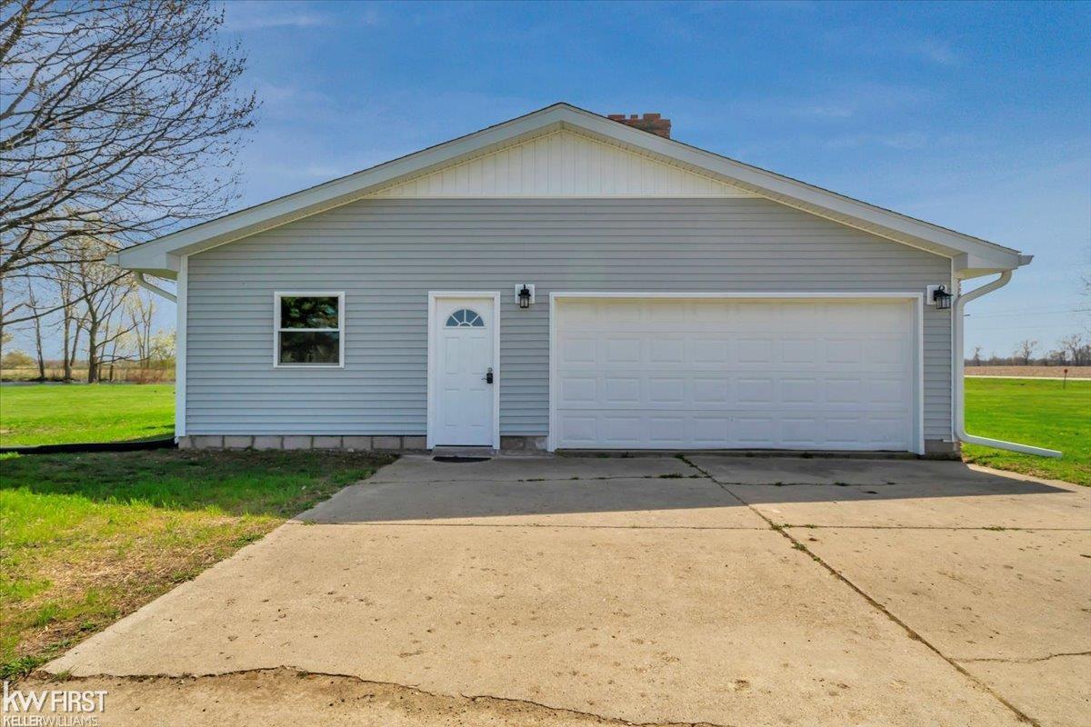 7685 Maple Valley Road Brown City, MI 48416 - Photo 39 of 49 50174095-d7b00127-b1f6-4dbe-ac40-930a2b94fddc.JPG