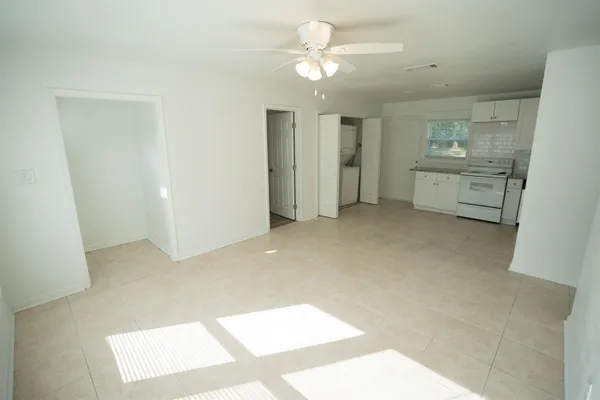 $1,750 | 406 Essex Drive, Tallahassee, FL 32304