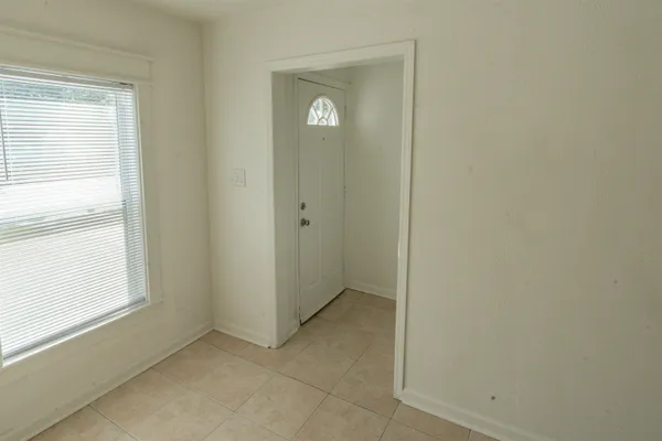 $1,750 | 406 Essex Drive, Tallahassee, FL 32304