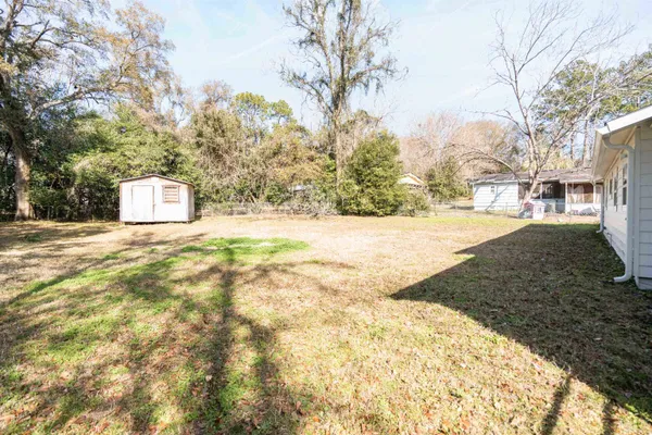 $1,750 | 406 Essex Drive, Tallahassee, FL 32304