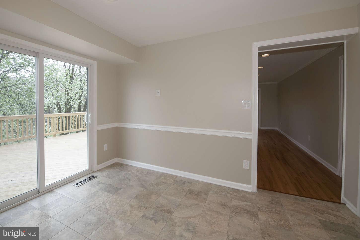 1027 Riva Ridge Drive Great Falls, VA 22066 - Photo 16 of 30 Kitchen