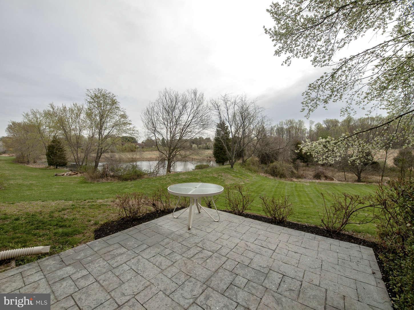1027 Riva Ridge Drive Great Falls, VA 22066 - Photo 5 of 30 Exterior (Rear)