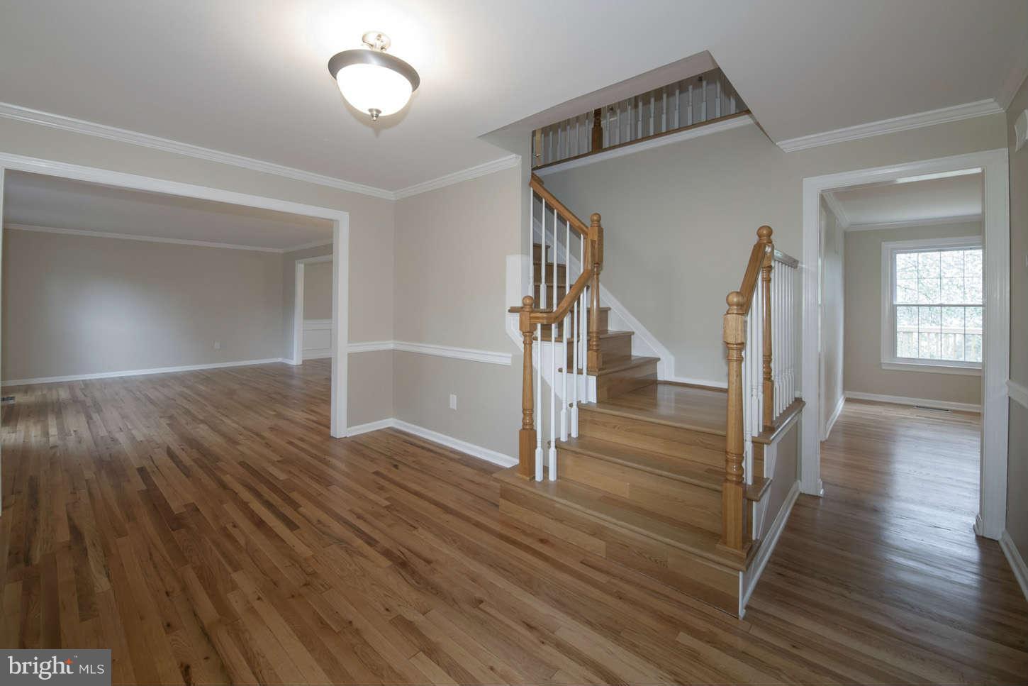 1027 Riva Ridge Drive Great Falls, VA 22066 - Photo 8 of 30 FOYER