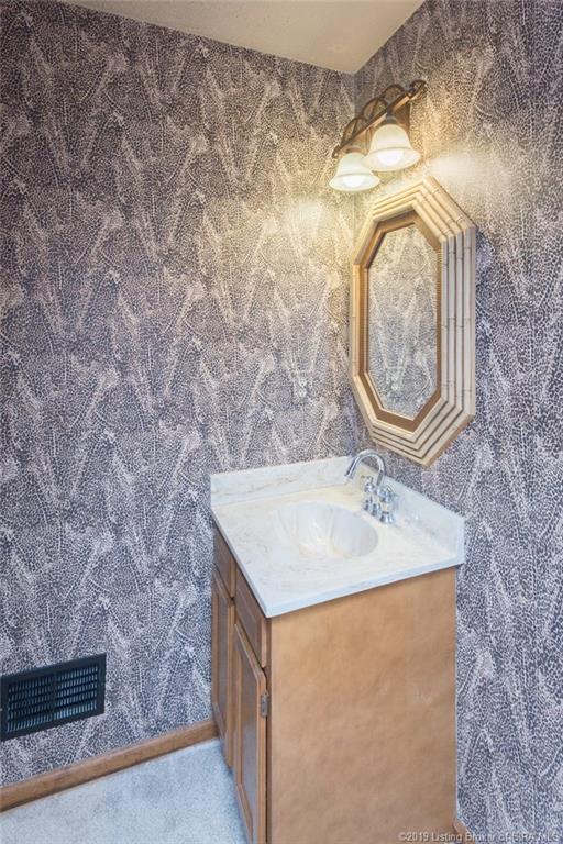 4337 Green Valley Road New Albany, IN 47150 - Photo 22 of 38 Gallery Image 22