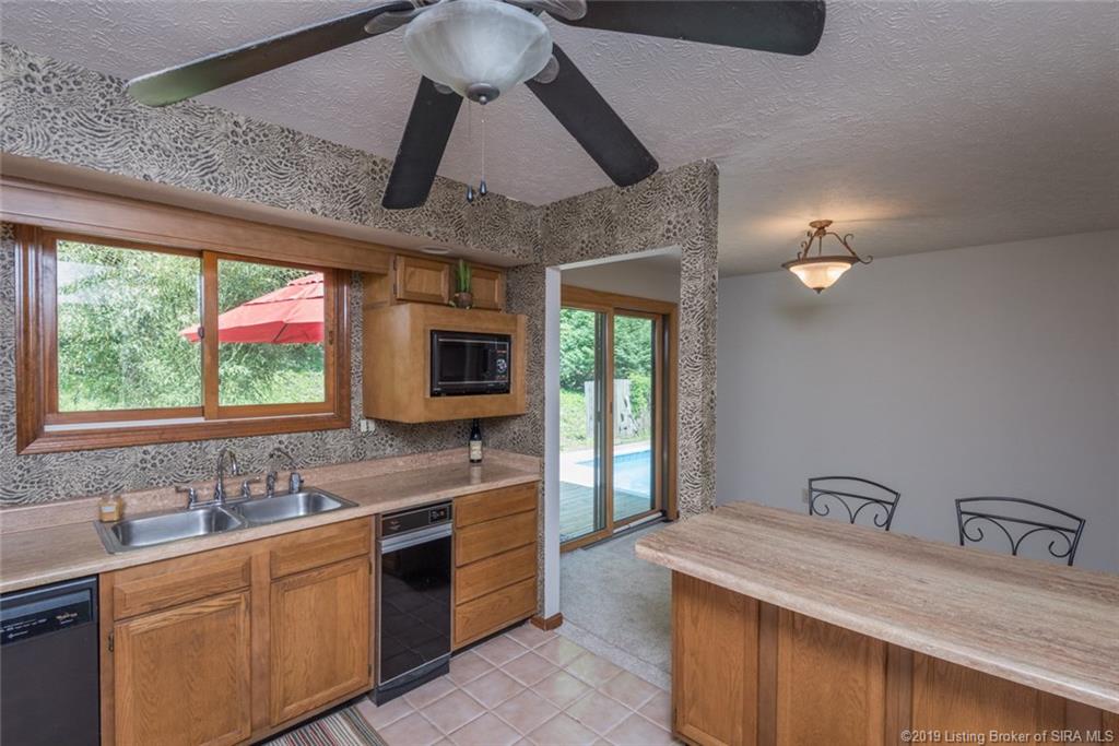 4337 Green Valley Road New Albany, IN 47150 - Photo 10 of 38 Gallery Image 10