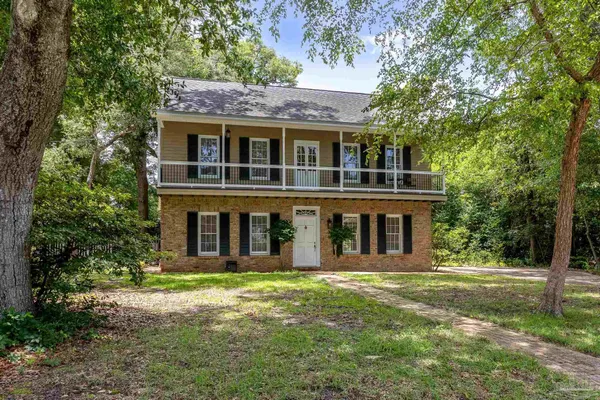 $2,600 | 424 West Lee Street, Pensacola, FL 32501