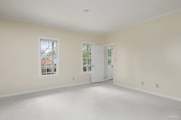 $2,600 | 424 West Lee Street, Pensacola, FL 32501