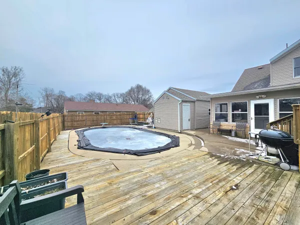 $239,900 | 118 Caroline Street, Portland, MI 48875