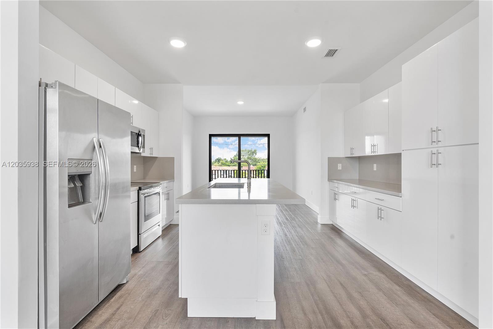 440 East 16th Street, Unit 436 Hialeah, FL 33010 - Photo 9 of 31