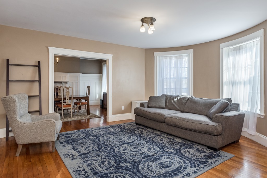 52 Kilsyth Road, Unit 1 Brookline, MA 02445 - Photo 2 of 16