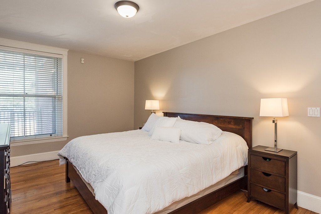 52 Kilsyth Road, Unit 1 Brookline, MA 02445 - Photo 7 of 16