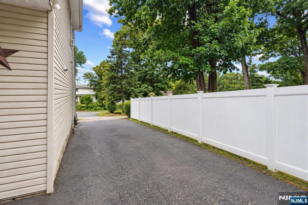 17 Pequot Road Ringwood, NJ 07456 - Photo 42 of 50 Gallery Image 42
