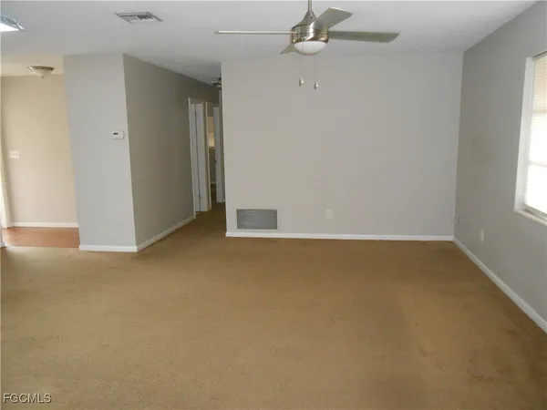 $1,395 | 241 Thistle Court, Lehigh Acres, FL 33936