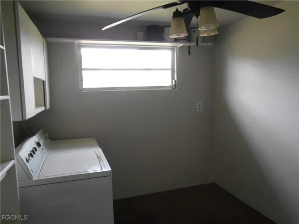 $1,395 | 241 Thistle Court, Lehigh Acres, FL 33936