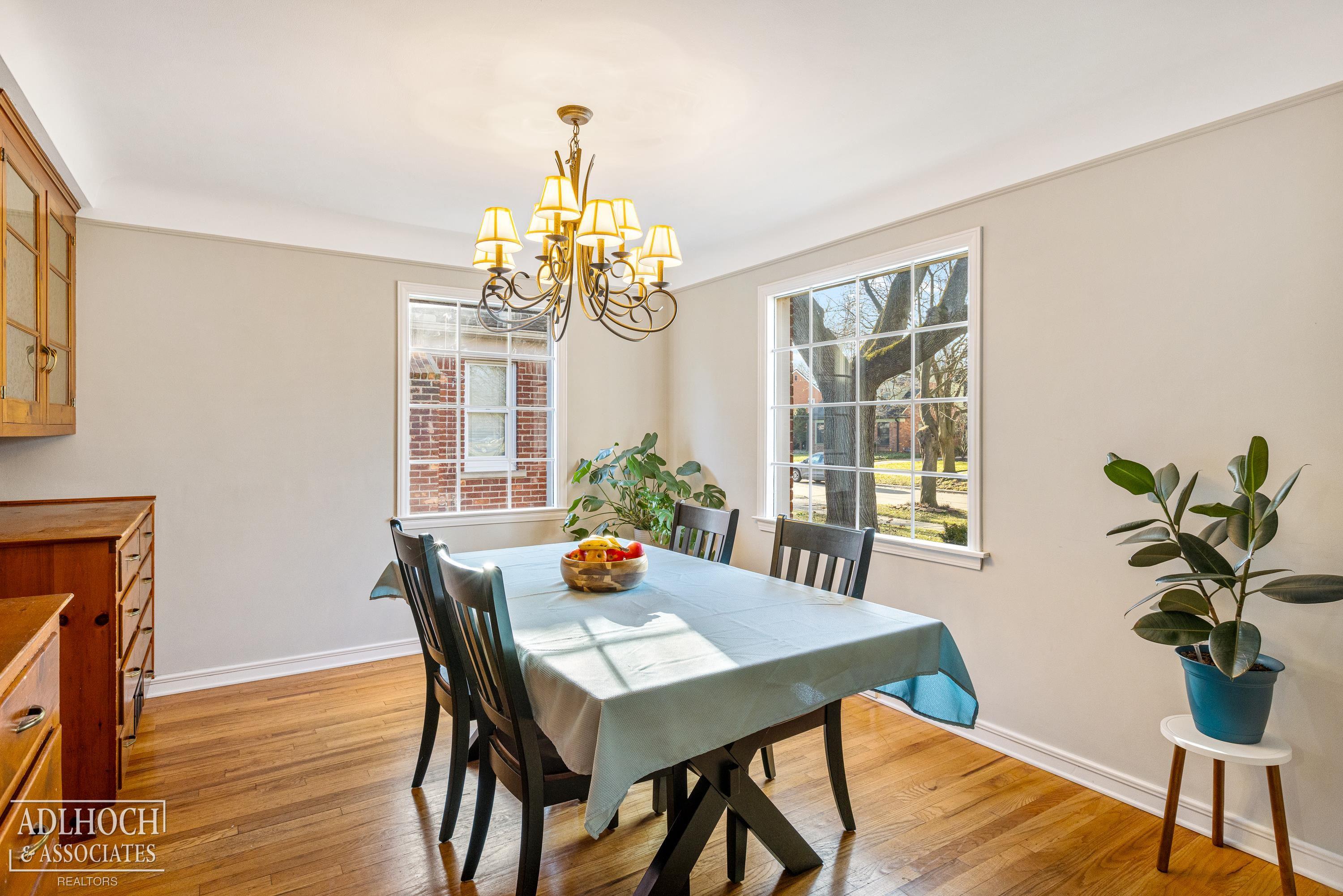 334 Ridgemont Road Grosse Pointe, MI 48236 - Photo 7 of 23 50133013-f1385b2f-a4ab-4cd8-9573-305801aabc6e.JPG