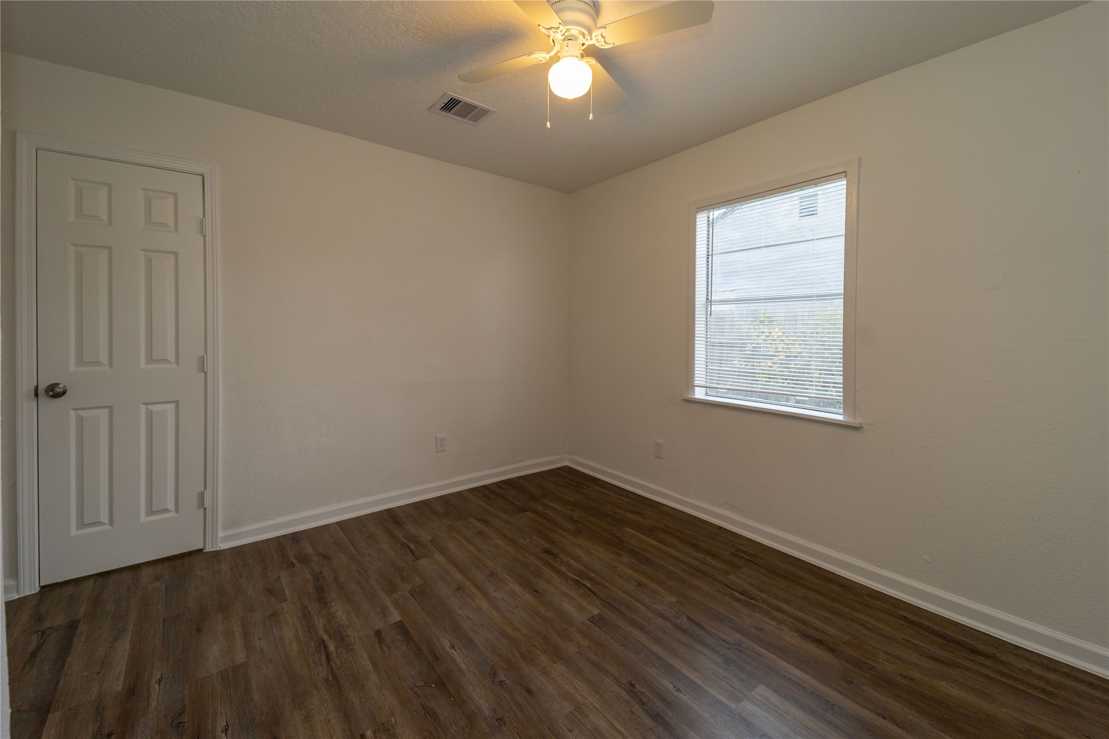 507 West Decatur Avenue Orange, TX 77630 - Photo 14 of 31