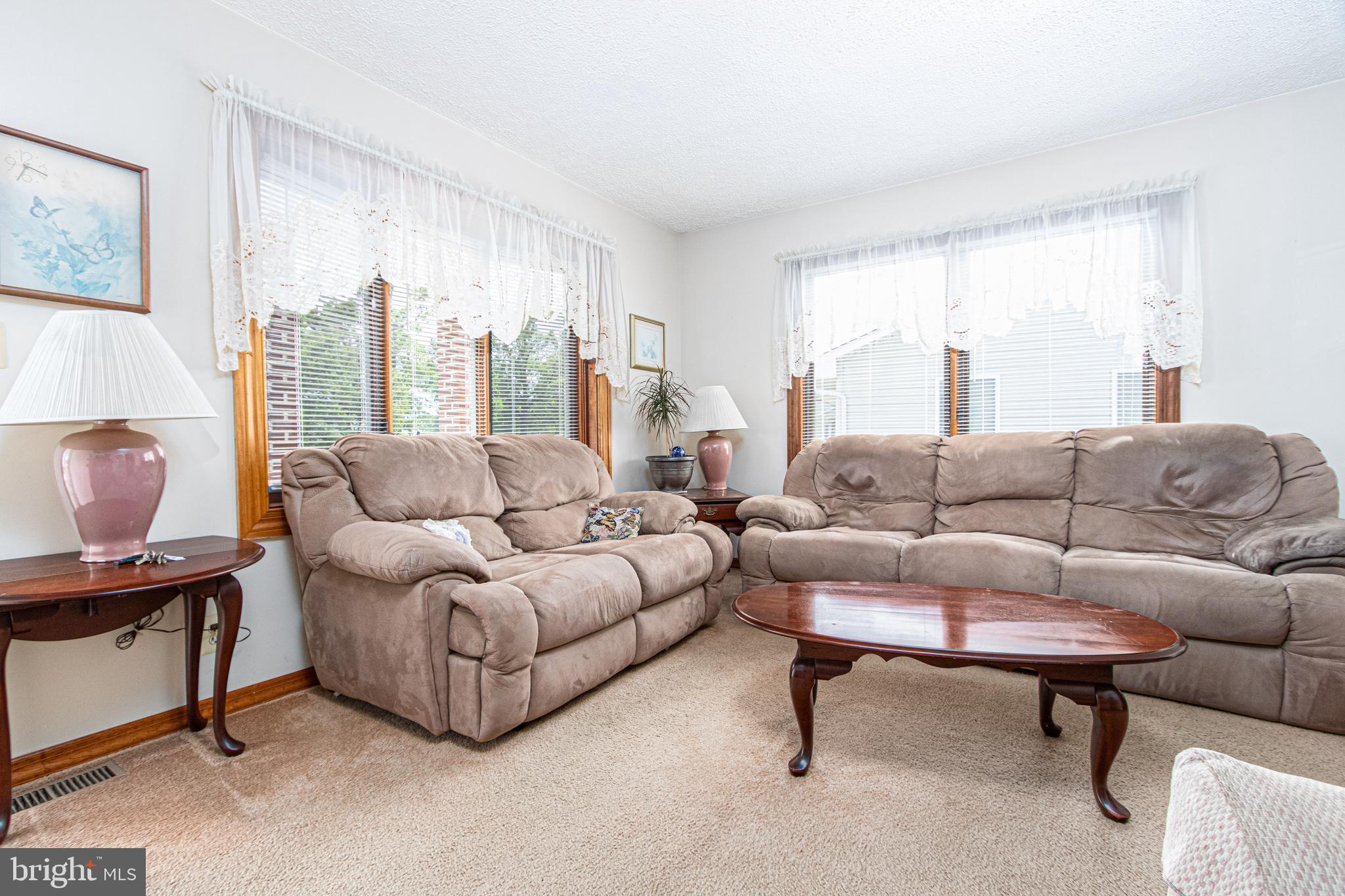 1834 Kitty Hawk Road Essex, MD 21221 - Photo 11 of 103 Family room