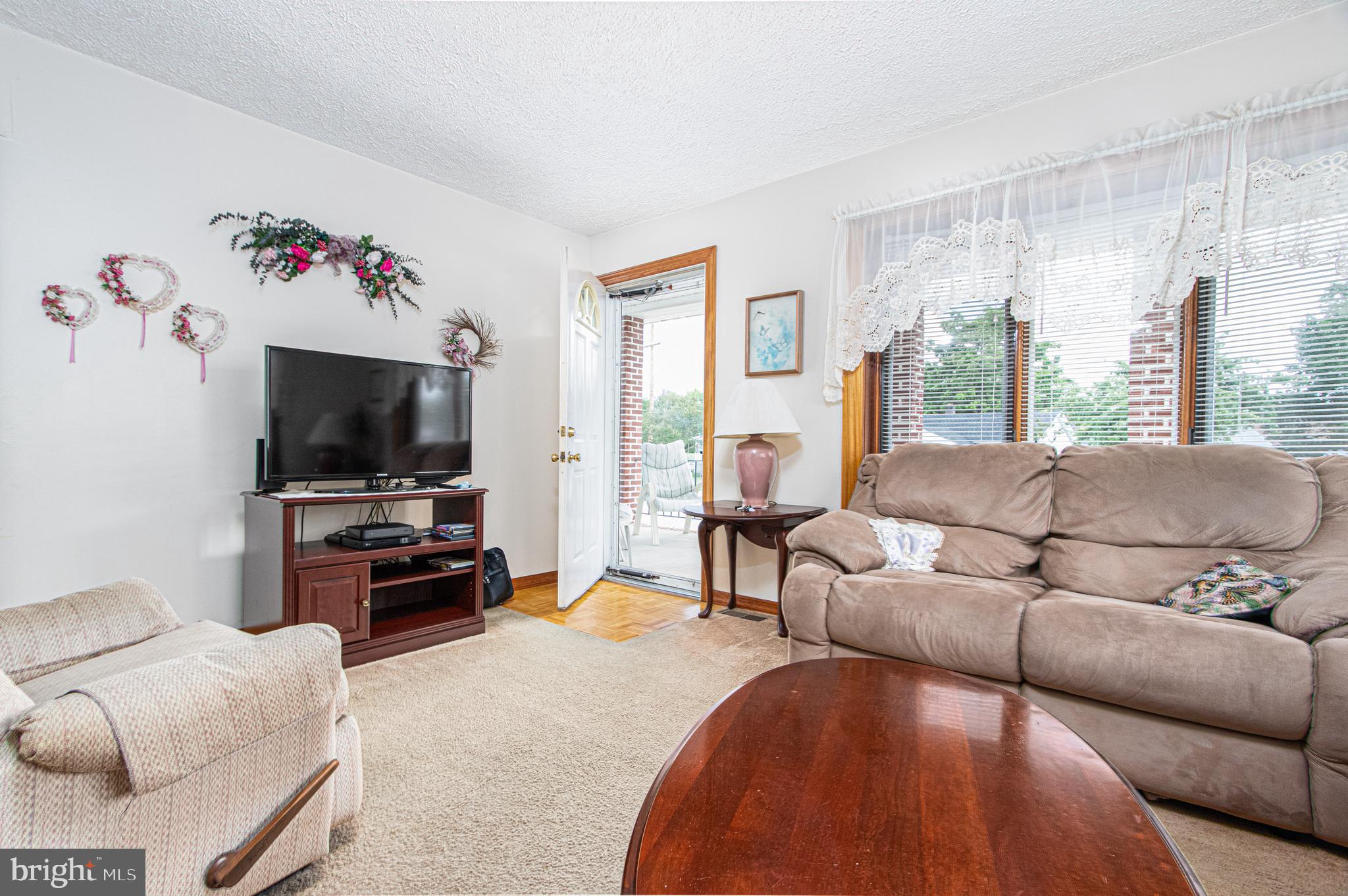 1834 Kitty Hawk Road Essex, MD 21221 - Photo 13 of 103 Family room