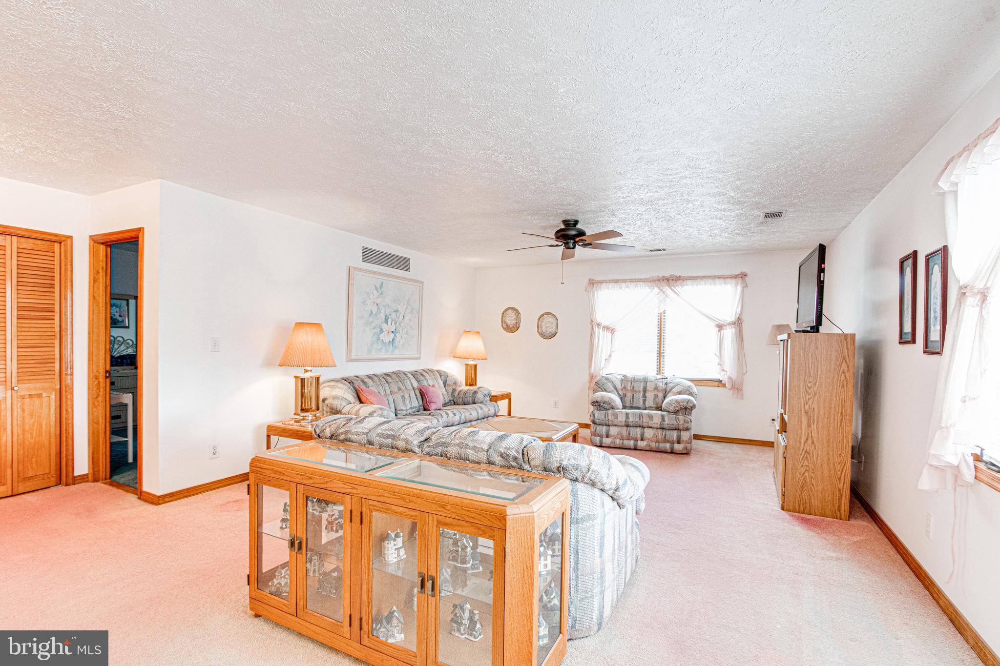 1834 Kitty Hawk Road Essex, MD 21221 - Photo 41 of 103 Family Room